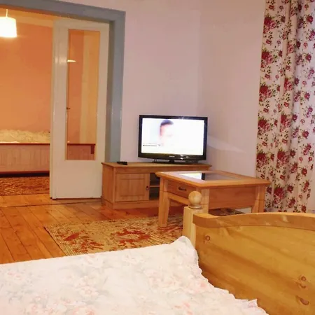 Holiday home Casa Cu Obloane Albastre
