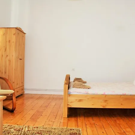 Casa Cu Obloane Albastre Sibiu