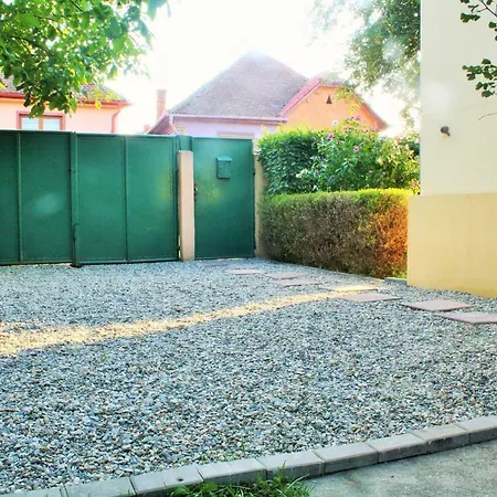 Holiday home Casa Cu Obloane Albastre Sibiu